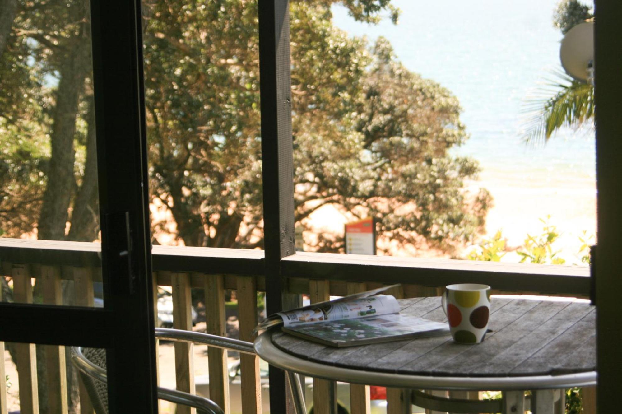 Driftwood Lodge Beachfront, Cable Bay, Northland Coopers Beach Exterior foto