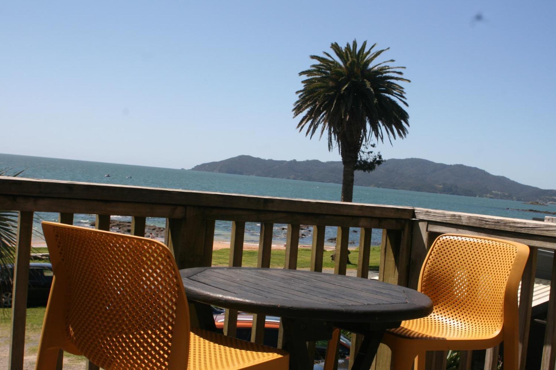 Driftwood Lodge Beachfront, Cable Bay, Northland Coopers Beach Exterior foto